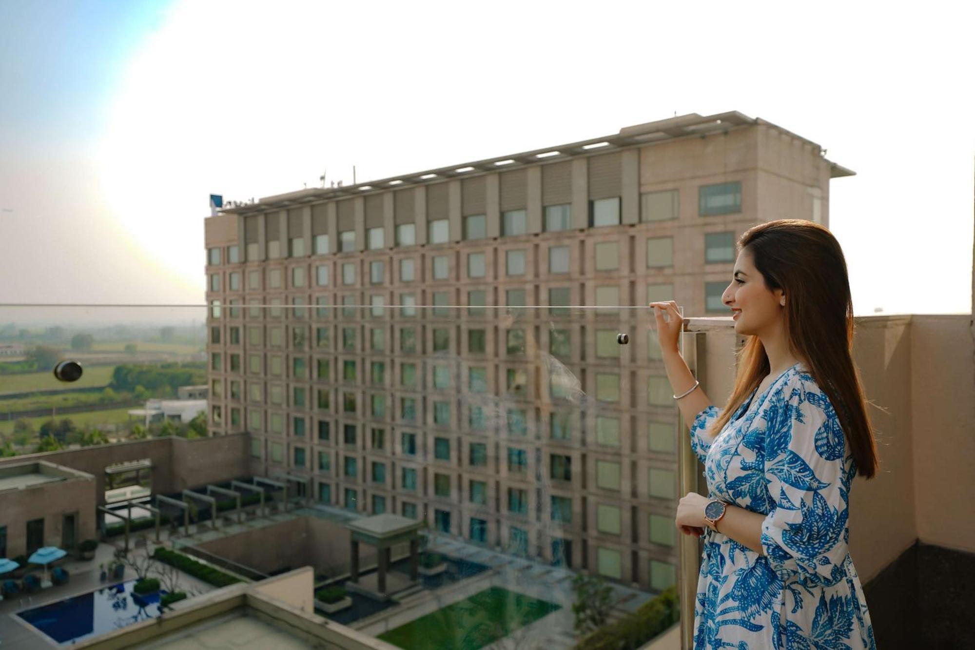Radisson Blu Hotel Amritsar Exterior foto
